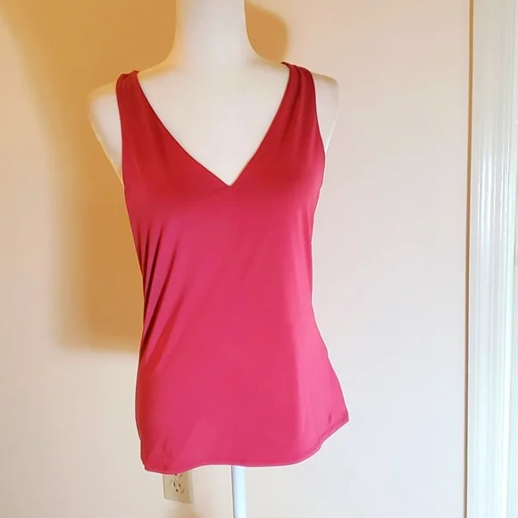 Express pink vneck body contour too - Picture 1 of 9